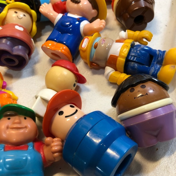 Lot Of 32 Vintage Toy People Little Tikes Mega Blocks Fisher Price - Picture 2 of 14